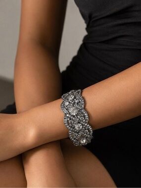 Charming Charlie RSVP Rhinestone Stretch Bracelet